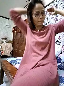 Mama_Eva from StripChat