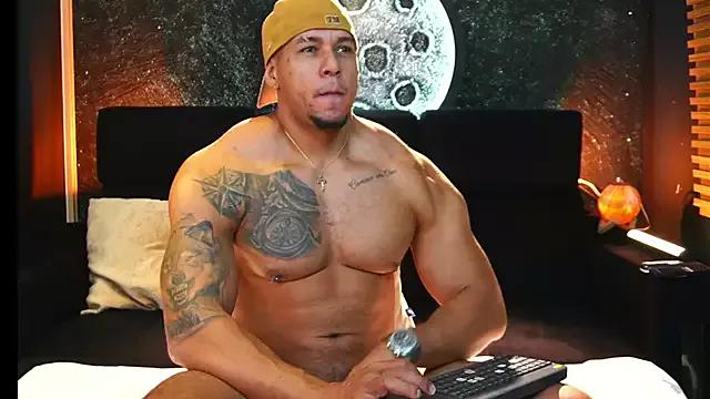 Photos of MassimoWalton2 from StripChat is Freechat