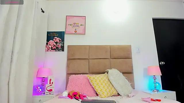 MiaJacksonn