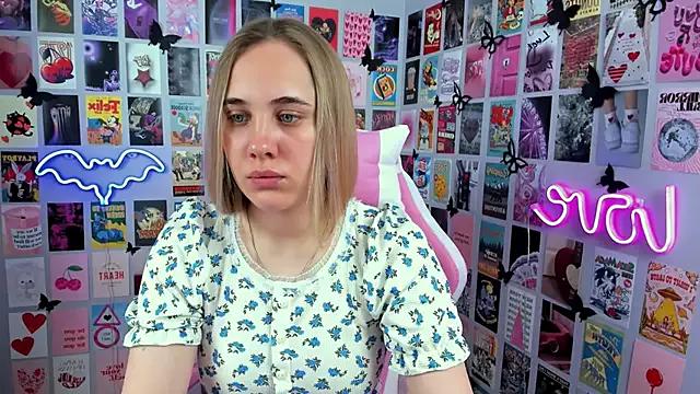 MiaMilas from StripChat is Freechat