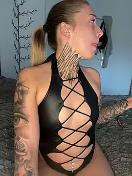 Photos of Miia_Lynn from StripChat is Freechat
