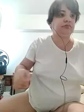 milla80 from StripChat