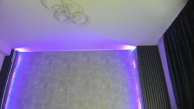 Milla_Heart from StripChat