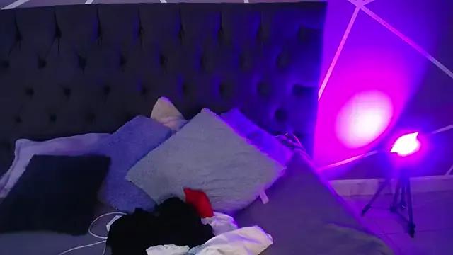 Miss_Loise from StripChat