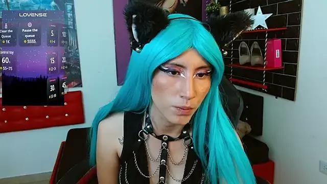 Freechat girls entertainers: Energize your senses with our matured streamers, who make messaging sweet and slutty at the same time.