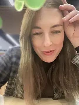 Photos of MommmyYummy from StripChat is Freechat