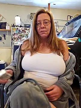 MsShelby40 from StripChat