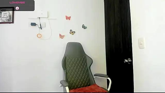 Nala_j8 from StripChat