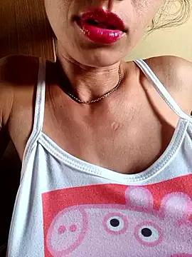 Nandasant09 from StripChat