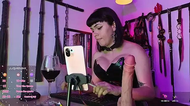 nanifet from StripChat