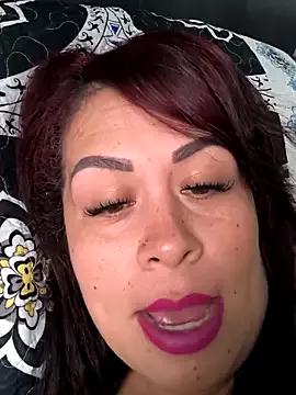 Photos of Natasha_mommy from StripChat is Freechat