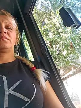 Nicolle_Milf