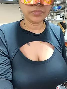 Photos of Night_Kanika from StripChat is Freechat