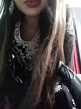 Noor_Darliing from StripChat
