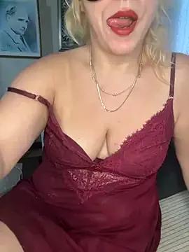 Photos of Olgundolgun33 from StripChat is Freechat