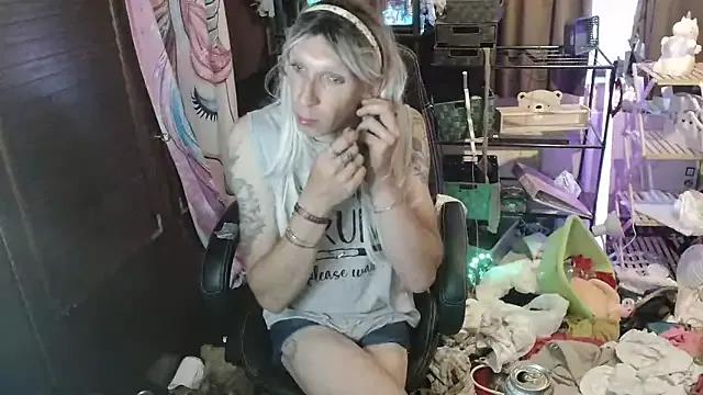 Ombeline1 webcams show profile image 