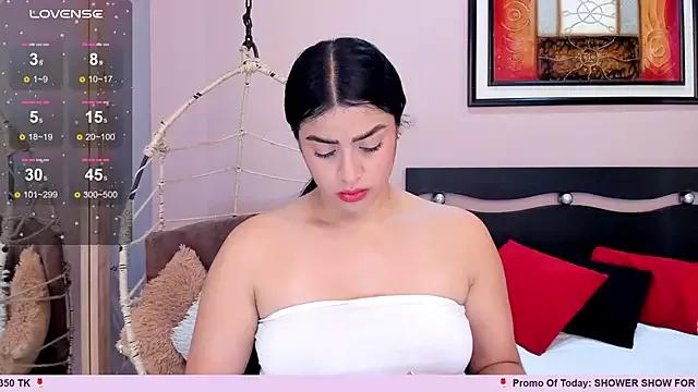 Paula_Desousa from StripChat is Freechat