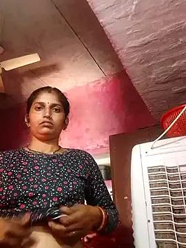 Photos of Pooja_shre from StripChat is Freechat