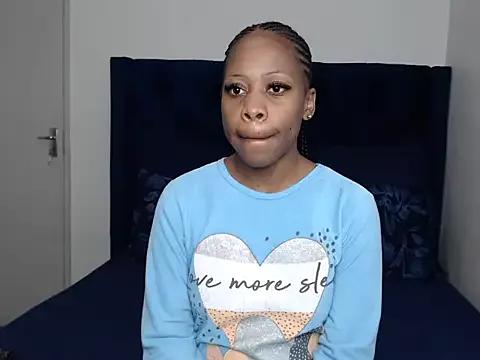 QUEENMANDYY from StripChat