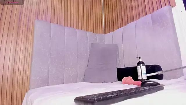 Photos of Raven_Roth from StripChat is Freechat