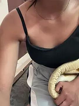 Photos of ritika_rao from StripChat is Freechat