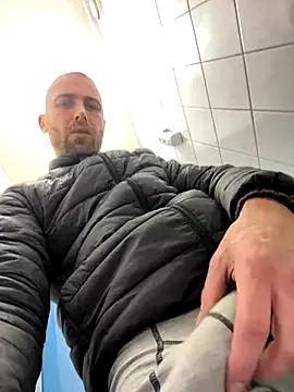 Photos of Rotteei1 from StripChat is Freechat