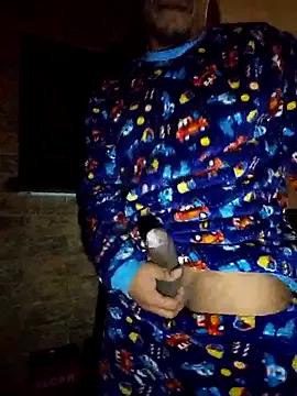Photos of Santanacumxplod from StripChat is Freechat