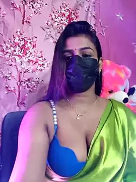 Freechat girls entertainers: Energize your senses with our matured streamers, who make messaging sweet and slutty at the same time.