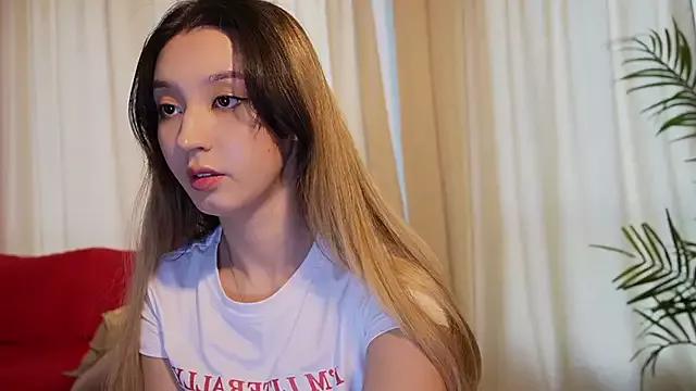 Sarasuo1 from StripChat