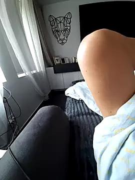 SexyJulia21 from StripChat is Freechat