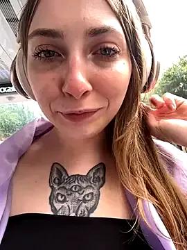 Sunny___Bunny from StripChat