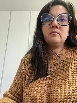 SWEETLILY18 from StripChat