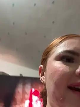 sweetluciee from StripChat