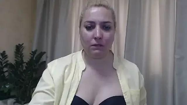 sweetpussy13 from StripChat