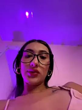 Photos of Tamara_Keyz from StripChat is Freechat