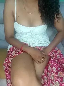 Photos of Tamilpallavi from StripChat is Freechat