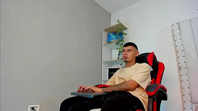 tatanwalker from StripChat