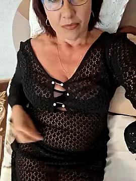 Photos of Tatiana4631 from StripChat is Freechat