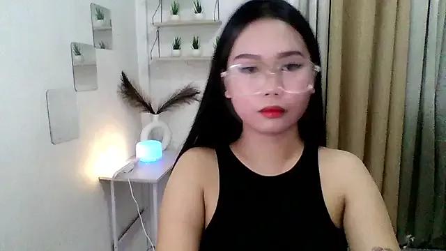 Vivorey_Leighn webcams show profile image 