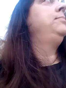 XNaughtysouthlondonMILFXX from StripChat is Freechat