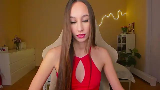 Freechat girls entertainers: Energize your senses with our matured streamers, who make messaging sweet and slutty at the same time.