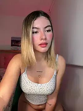 Photos of Your_Honeey from StripChat is Freechat